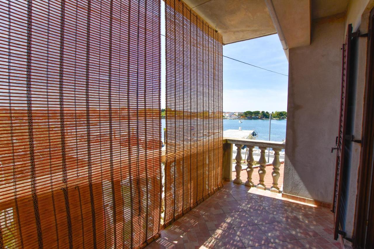 Apartments Marica Sukosan Exterior photo
