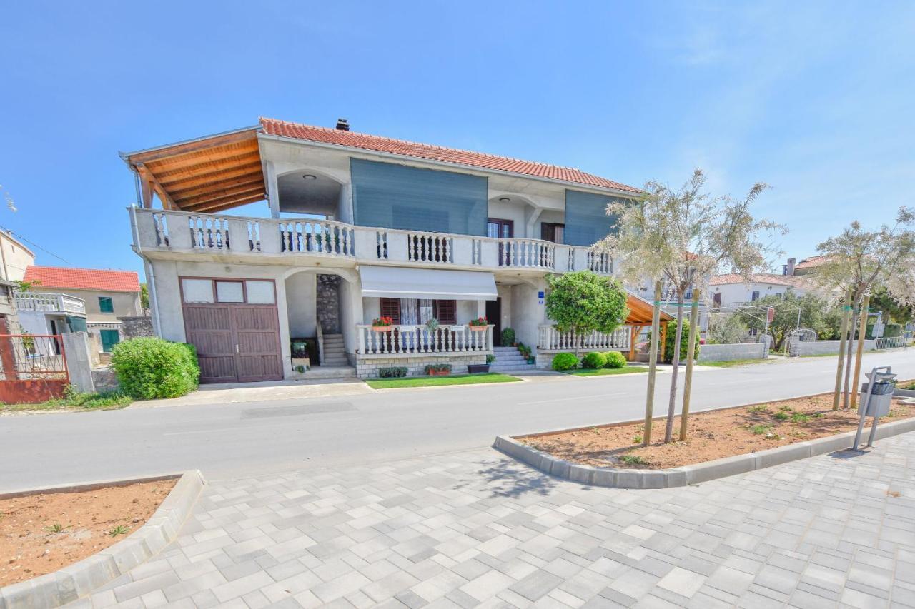 Apartments Marica Sukosan Exterior photo